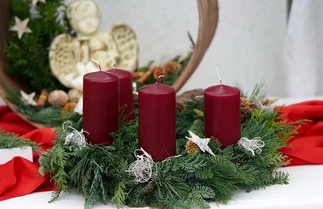 Adventsgedichte: Klassiker und neue Verse für jeden Sonntag