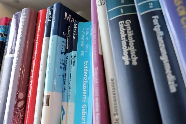 Akademiker-Singles kennenlernen: Wo gebildete Menschen echte Verbindungen finden