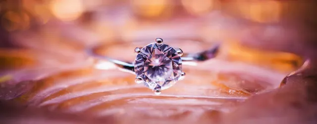 Diamantene Hochzeit: Bedeutung & Glückwünsche zum 60.
