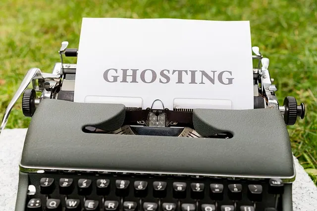 Emotionaler Rückzug bei Männern: Warum er sich distanziert – und was wirklich dahintersteckt