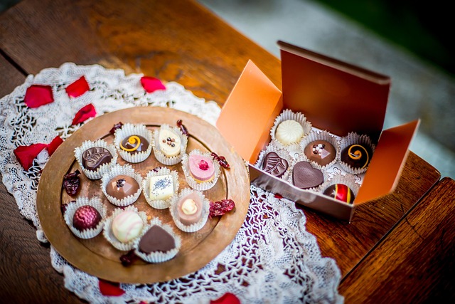 Flirtsignale Mann erkennen: So merkst du, dass er flirtet