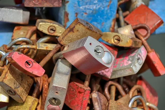 Gefühlschaos verstehen: Wenn Emotionen Kopf und Herz durcheinanderbringen