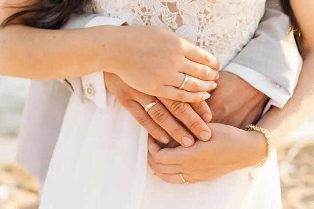 Goldene Hochzeit: Bedeutung, Glückwünsche & Ideen