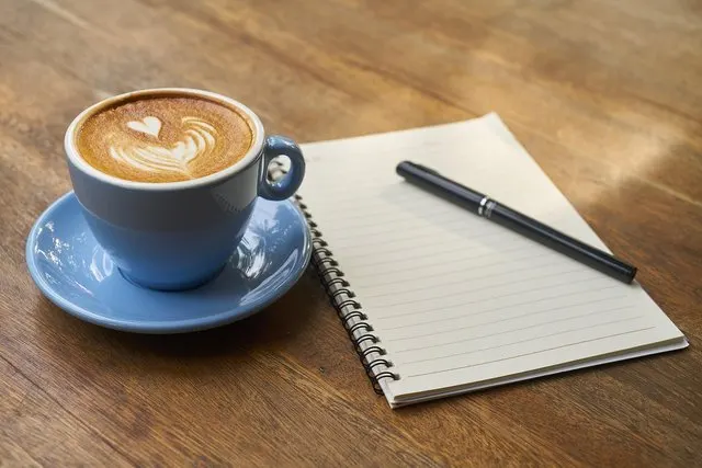 Kaffee Sprüche: 123 lustige & kurze Ideen für Tasse und Morgen