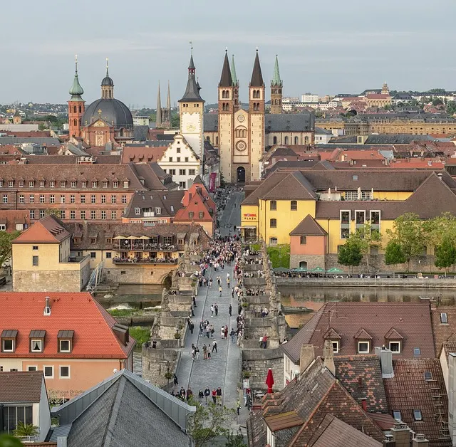 Partnersuche in Würzburg: Singles treffen & Dating-Tipps