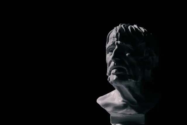 Seneca Zitate: 50 echte Sätze mit Latein und Fundstelle