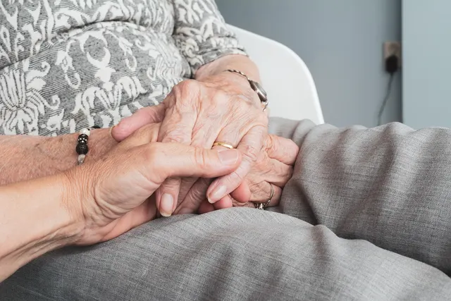 Sprüche zum 90. Geburtstag: 100 würdevolle Glückwünsche