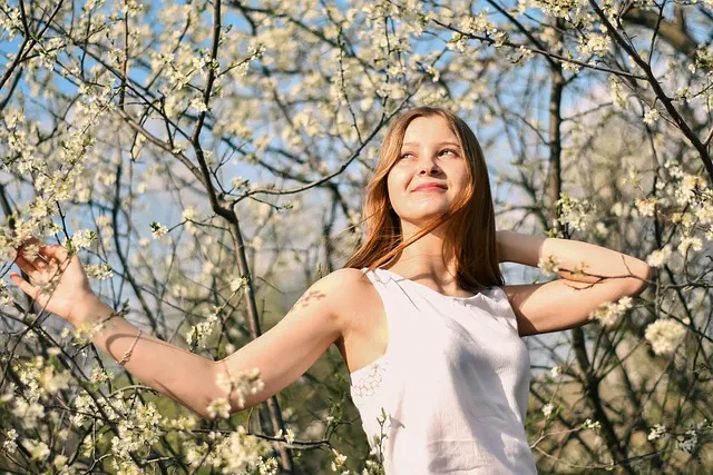 Wassermann Frau: Charakter, Liebe & wie du sie eroberst