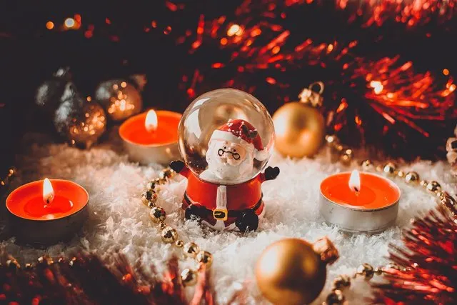 Weihnachtssprüche: 100 schöne Grüße für Karten 2026